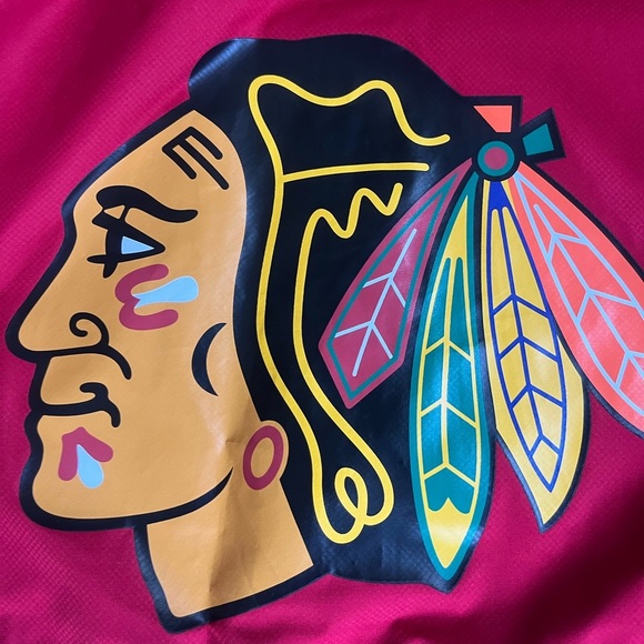 NHL Chicago Blackhawks Home Team Windbreaker - Picture 9 of 10